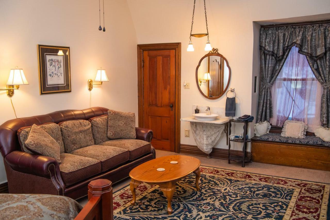 Spencer House Bed and breakfast