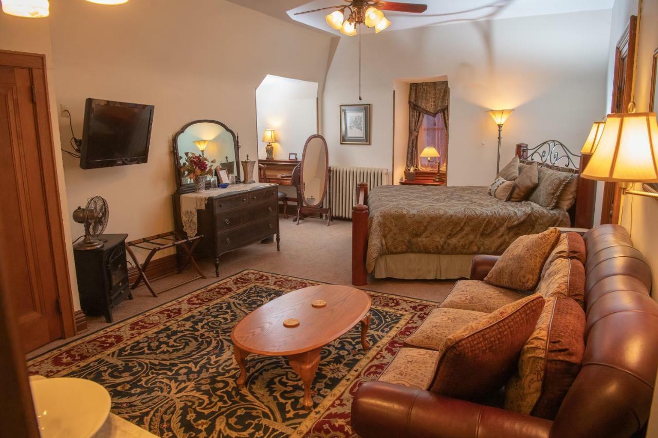 Spencer House Bed and breakfast Erie